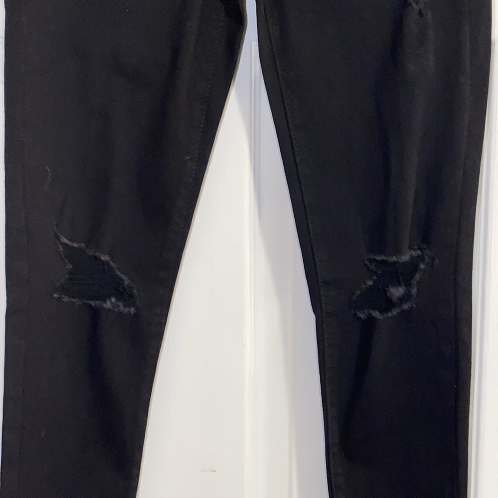 So Black Low Rise Distressed Straight Leg Jegging Jeans NWT - Picture 7 of 13